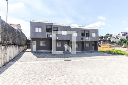 Vista da Sala de casa para alugar com 2 quartos, 75m² em Jardim California, Barueri