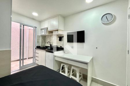 Quarto/Sala de kitnet/studio para alugar com 1 quarto, 18m² em Vila Santa Catarina, São Paulo