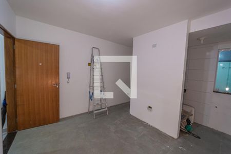 Sala/Cozinha e Área de Serviço de apartamento para alugar com 1 quarto, 40m² em Jardim Maringa, São Paulo