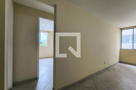 Sala de apartamento para alugar com 2 quartos, 55m² em Pechincha, Rio de Janeiro