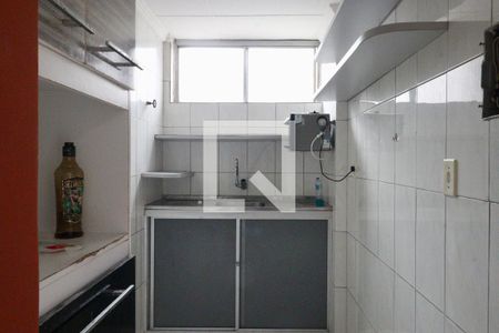 Cozinha de apartamento para alugar com 1 quarto, 50m² em Dois de Julho, Salvador