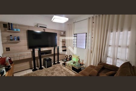Casa para alugar com 2 quartos, 1000m² em Jardim Casa Branca, Betim