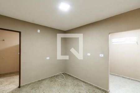 Quarto de casa para alugar com 1 quarto, 40m² em Vila Franci, São Paulo