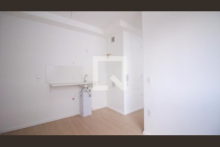 Sala/Cozinha de apartamento para alugar com 2 quartos, 34m² em Vila Ema, São Paulo