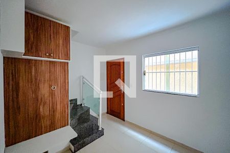 Sala de casa de condomínio à venda com 2 quartos, 50m² em Vila Granada, São Paulo