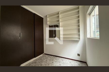 Quarto 01 de apartamento para alugar com 2 quartos, 72m² em QNL 2, Brasília