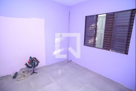 Quarto de casa para alugar com 2 quartos, 200m² em Florescente, Viamão