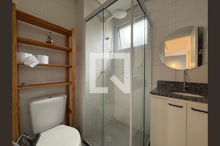 Banheiro social de apartamento para alugar com 2 quartos, 39m² em Vila Buarque, São Paulo