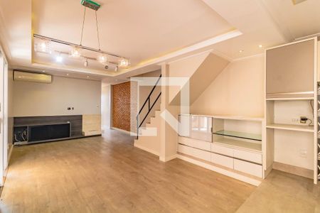 Casa para alugar com 2 quartos, 198m² em Vila Fachini, São Paulo