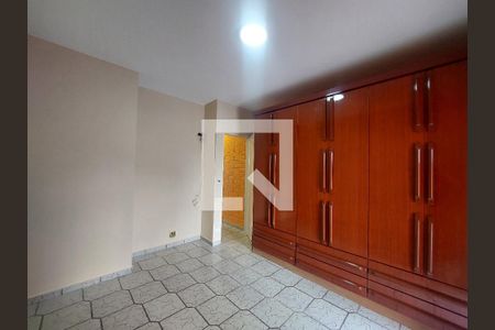 Quarto 1 de casa para alugar com 2 quartos, 110m² em Vila do Castelo, São Paulo