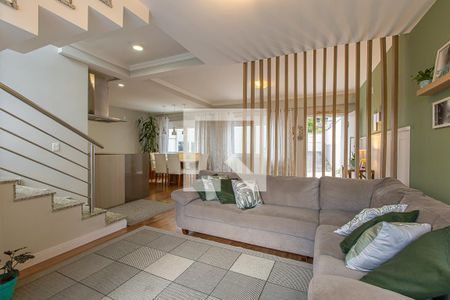 Sala de casa de condomínio para alugar com 4 quartos, 191m² em Santa Felicidade, Curitiba