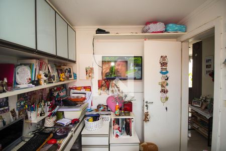 Quarto 2 de apartamento à venda com 3 quartos, 52m² em Hípica, Porto Alegre
