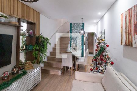 Sala de casa para alugar com 2 quartos, 70m² em Jardim Marilu, Carapicuíba