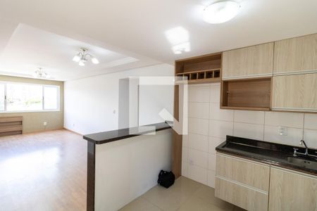 Cozinha de apartamento para alugar com 3 quartos, 91m² em Partenon, Porto Alegre