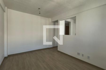 Sala de apartamento para alugar com 2 quartos, 48m² em Taquara, Rio de Janeiro