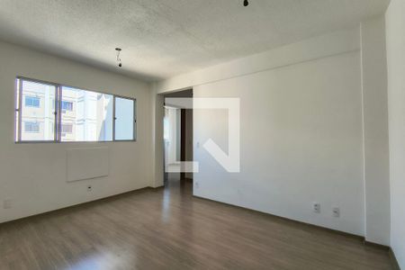 Sala de apartamento para alugar com 2 quartos, 48m² em Taquara, Rio de Janeiro