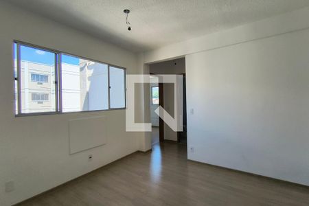 Sala de apartamento para alugar com 2 quartos, 48m² em Taquara, Rio de Janeiro