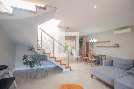 Sala de casa para alugar com 3 quartos, 149m² em Hípica, Porto Alegre