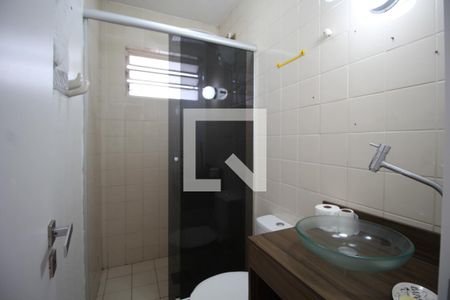 Banheiro de apartamento para alugar com 1 quarto, 44m² em Morro Santana, Porto Alegre