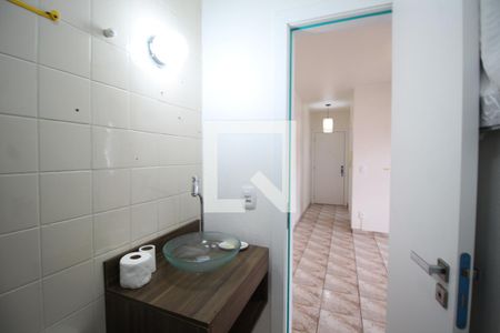 Banheiro de apartamento para alugar com 1 quarto, 44m² em Morro Santana, Porto Alegre
