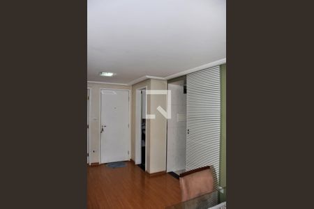 Detalhe - Sala e Sala de jantar de apartamento à venda com 3 quartos, 60m² em Vila Miriam, São Paulo