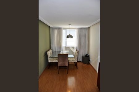 Detalhe - Sala e Sala de jantar de apartamento à venda com 3 quartos, 60m² em Vila Miriam, São Paulo