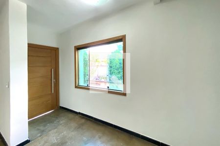 Casa para alugar com 2 quartos, 180m² em Bom Jesus, Belo Horizonte