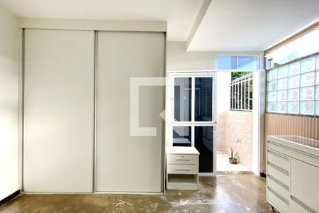 Casa para alugar com 2 quartos, 180m² em Bom Jesus, Belo Horizonte