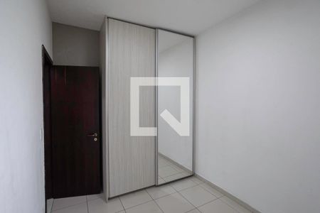 Quarto 2 de apartamento para alugar com 3 quartos, 78m² em Venda Nova, Belo Horizonte