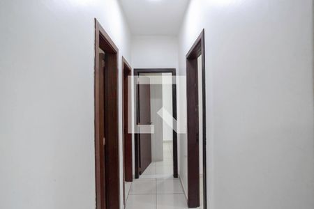 Corredor de apartamento para alugar com 3 quartos, 78m² em Venda Nova, Belo Horizonte
