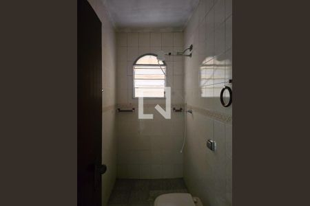 Banheiro de casa para alugar com 2 quartos, 60m² em Jardim Thelma, São Bernardo do Campo