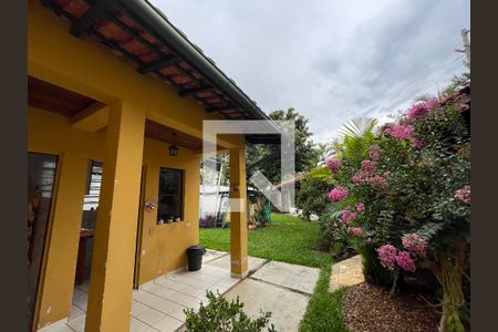 Fachada de casa de condomínio para alugar com 4 quartos, 581m² em Chácara Represinha, Cotia