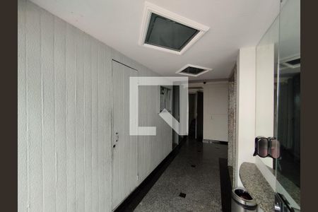 Hall de entrada de apartamento à venda com 2 quartos, 62m² em Jardim Santa Emilia, São Paulo
