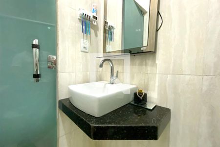 Banheiro da Suíte 1 de casa à venda com 2 quartos, 270m² em Renascença, Belo Horizonte