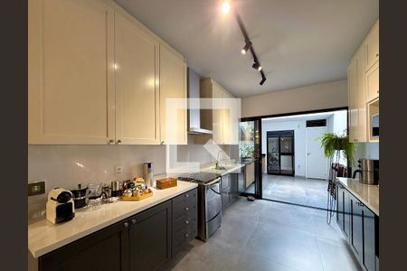 Casa à venda com 2 quartos, 90m² em Itaim Bibi, São Paulo