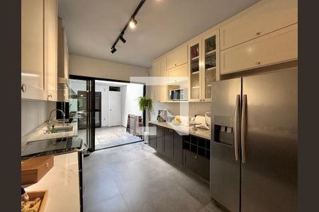 Casa à venda com 2 quartos, 90m² em Itaim Bibi, São Paulo