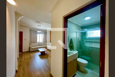 Sala Lavabo de casa para alugar com 3 quartos, 319m² em Vila Rosalia, Guarulhos