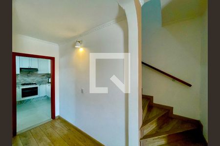 Sala de casa para alugar com 3 quartos, 319m² em Vila Rosalia, Guarulhos