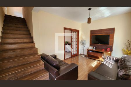Casa à venda com 4 quartos, 180m² em Vila Santa Maria, Jundiaí