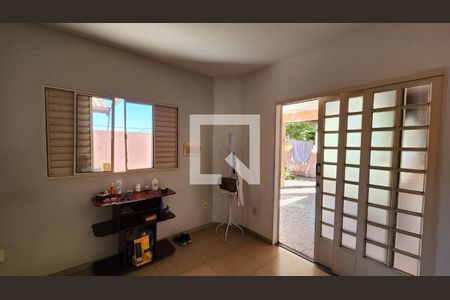 Casa à venda com 4 quartos, 180m² em Vila Santa Maria, Jundiaí