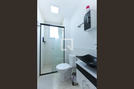 Banheiro de apartamento para alugar com 2 quartos, 46m² em Jk, Contagem