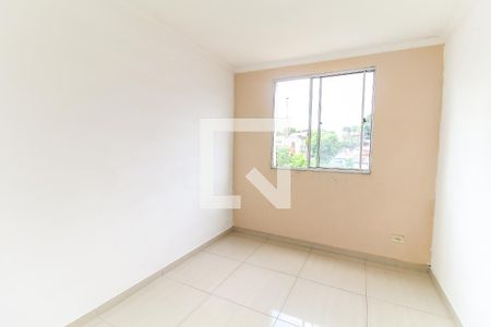 Quarto 2 de apartamento para alugar com 2 quartos, 44m² em Vila Princesa Isabel, São Paulo
