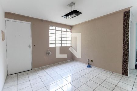 Sala de apartamento para alugar com 2 quartos, 45m² em Conjunto Residencial José Bonifácio, São Paulo