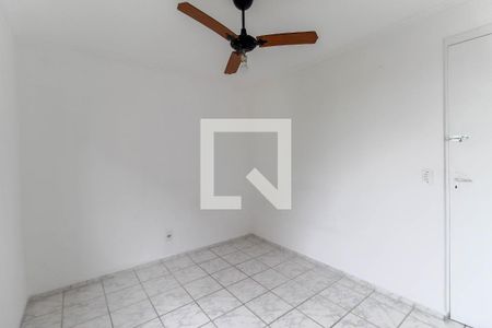 Quarto 1 de apartamento para alugar com 2 quartos, 45m² em Conjunto Residencial José Bonifácio, São Paulo