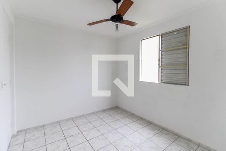 Quarto 1 de apartamento para alugar com 2 quartos, 45m² em Conjunto Residencial José Bonifácio, São Paulo