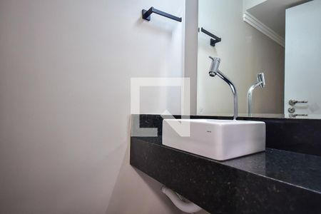 Lavabo de apartamento para alugar com 2 quartos, 94m² em Real Parque, São Paulo