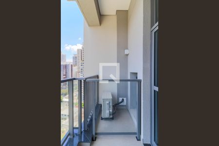 Varanda de kitnet/studio à venda com 1 quarto, 29m² em Jardim das Acacias, São Paulo