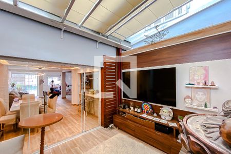 Casa à venda com 3 quartos, 188m² em Aclimação, São Paulo