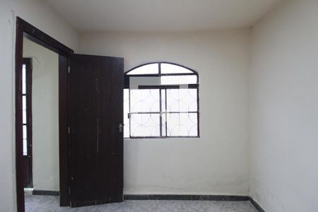 Quarto 1 de casa para alugar com 2 quartos, 38m² em Céu Azul, Belo Horizonte