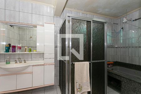 Banheiro da Suíte de casa à venda com 4 quartos, 350m² em Vila Ré, São Paulo